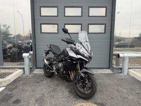 TRIUMPH TIGER 800